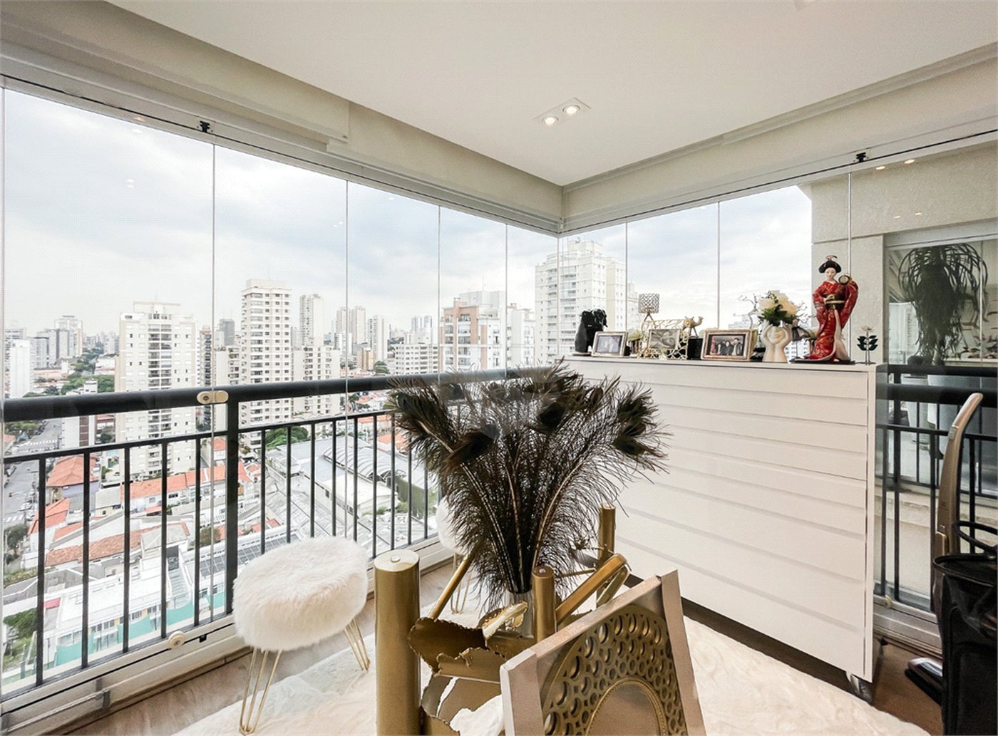 Apartamento á venda no Ipiranga com 170m2, com 3 suítes próximo ao Museu e parque do ipiranga.