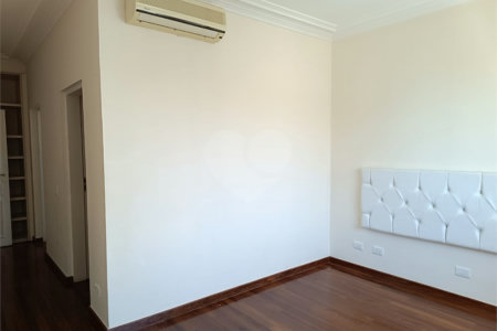 Apartamento em Higienópolis com 4 quartos e 3 vagas