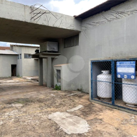 Barracão em Araraquara/SP, disponível para venda e locação.