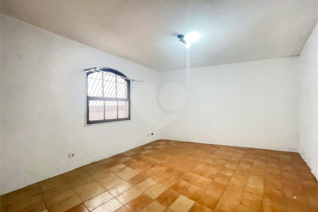 Casa - Ipiranga - 3 Quartos / Dormitórios - 2 Vagas - Venda / Compra - Avenida Ricardo Jafet