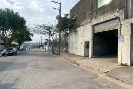 Galpão com 530m² , 3 banheiros , `venda em Guarulhos.