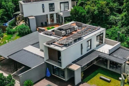Casa à venda com 3 suítes no condomínio Lá Reserva Atibaia, Atibaia - SP