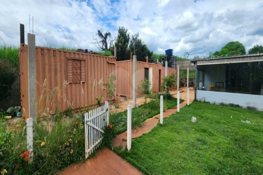 Chácara à venda com 4 quartos, sendo 1 suíte,  em Jardim dos Ipês, Brodowski, SP
