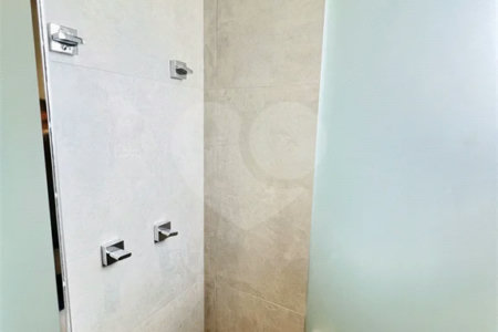 Apartamento venda / locação Vila Nova Conceição, 80m², andar alto, 1 suíte e 2 vagas