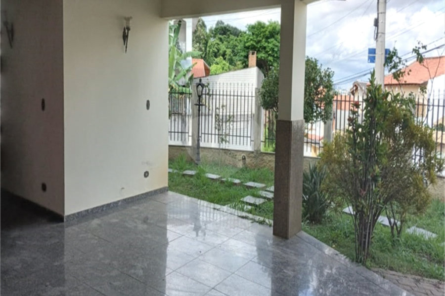 Bonita casa assobradada,no Bairro das Palmas do Tremembé, terreno com 14 X 50 e 350 área construída