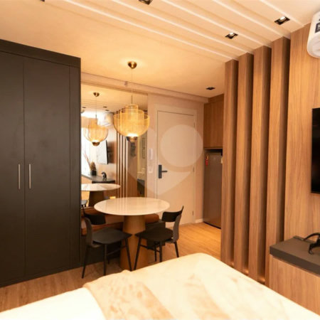 Studio Mobiliado em Moema | 29m² Pronto para Morar ou Investir