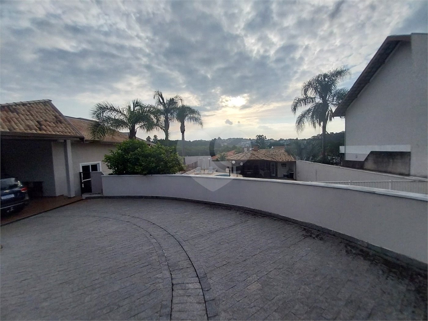 Casa Térrea Disponível para Locação e Venda no Condomínio Vilaggio Capriccio