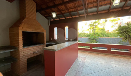 Casa à venda com 4 quartos, sendo 2 suítes,  em Santa Ângela, Poços de Caldas, MG