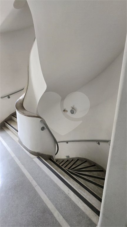 Apartamento com 48 m² localizado na Rua Conselheiro Crispiniano, 125