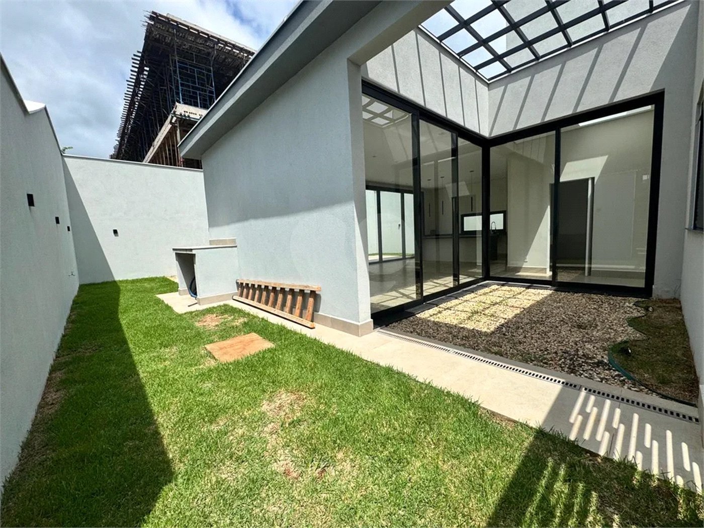 Casa recém construída com 3 suítes, no Damha 2 de Piracicaba.