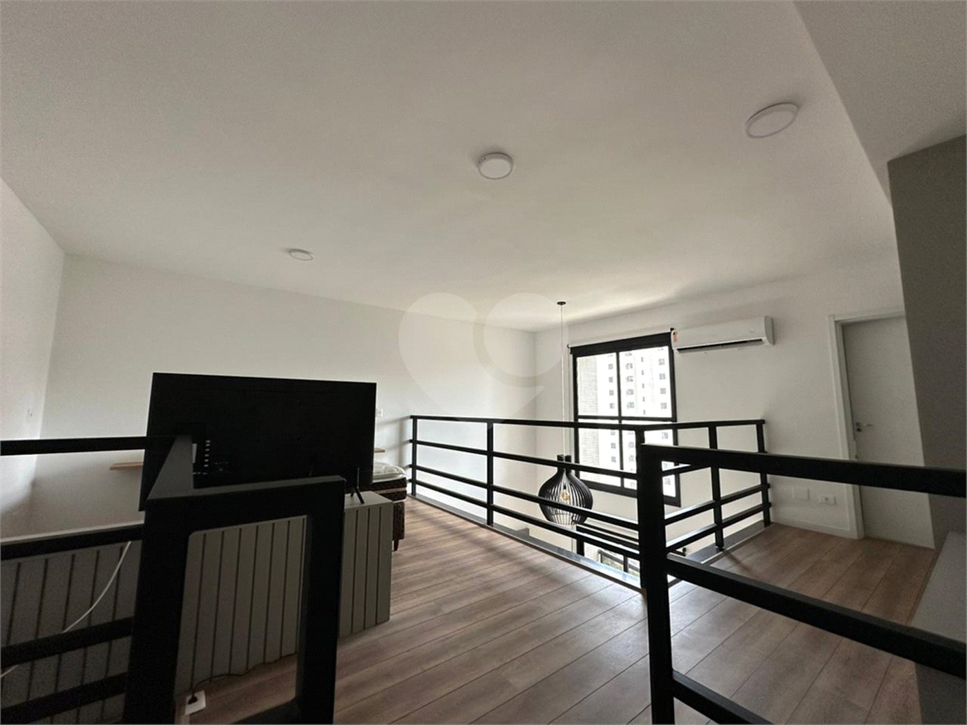 DUPLEX A VENDA, EDIFICIO TARSILA LOFT, JARDIM AQUARIUS, 1 SUÍTE, 1 VAGA DE GARAGEM, SJC/SP