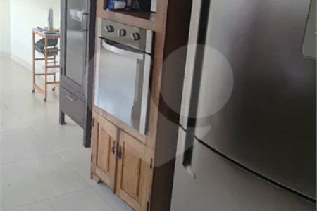 Casa à venda com 3 quartos, sendo 2 suítes, no condomínio Cafezal VI, Itupeva - SP