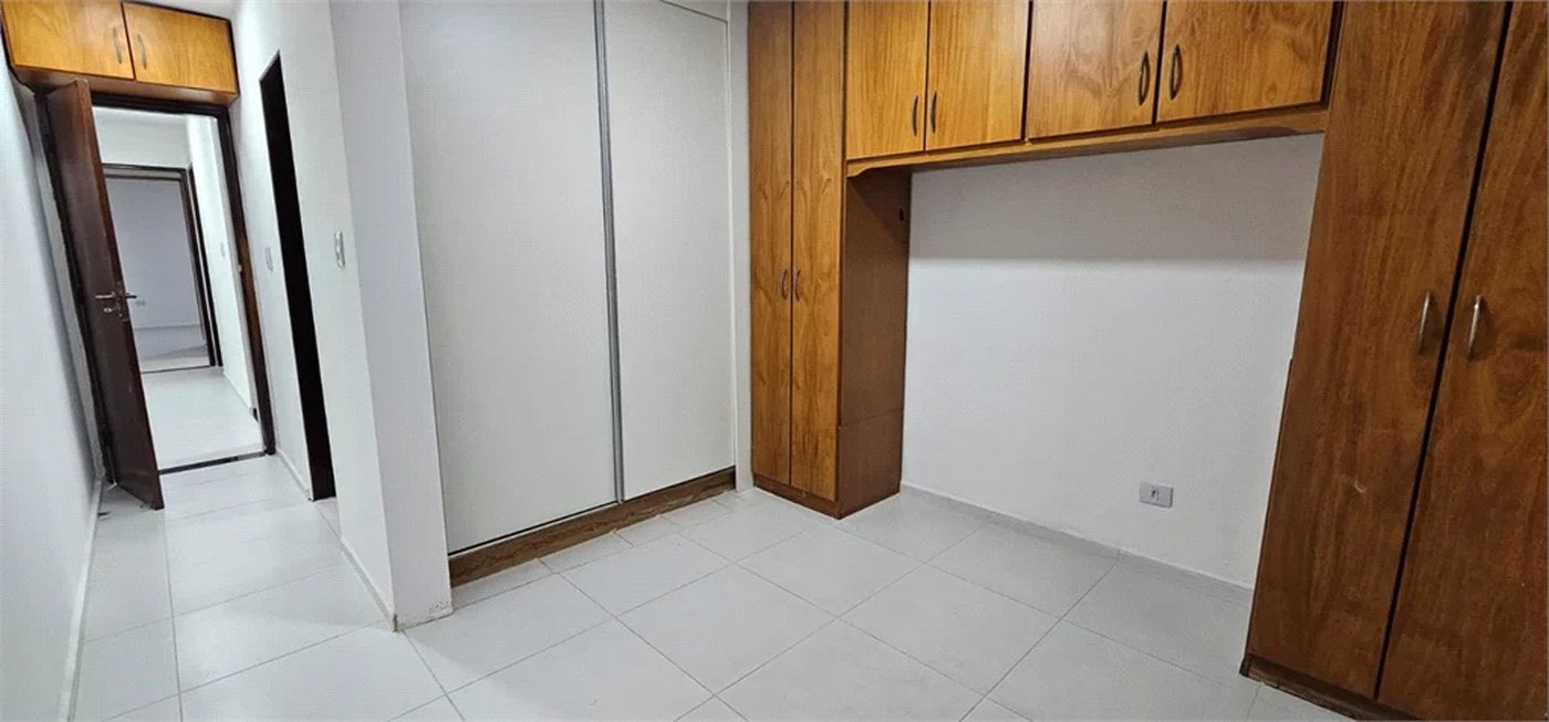 Sobrado à venda com 3 quartos, sendo 2 suítes, em Ferreira, São Paulo, SP