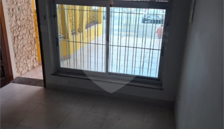 Sobrado à venda ou para alugar com 3 suítes em Quarta Parada, São Paulo, SP