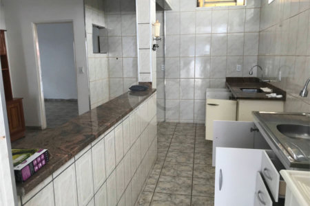 Casa para venda ou locação na Vila Prado