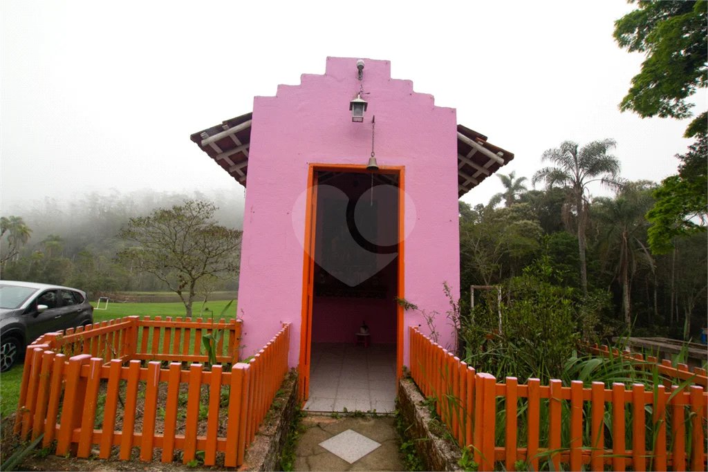 Sítio à venda com 8 quartos, sendo 4 suítes, em Taiaçupeba, Mogi das Cruzes, SP