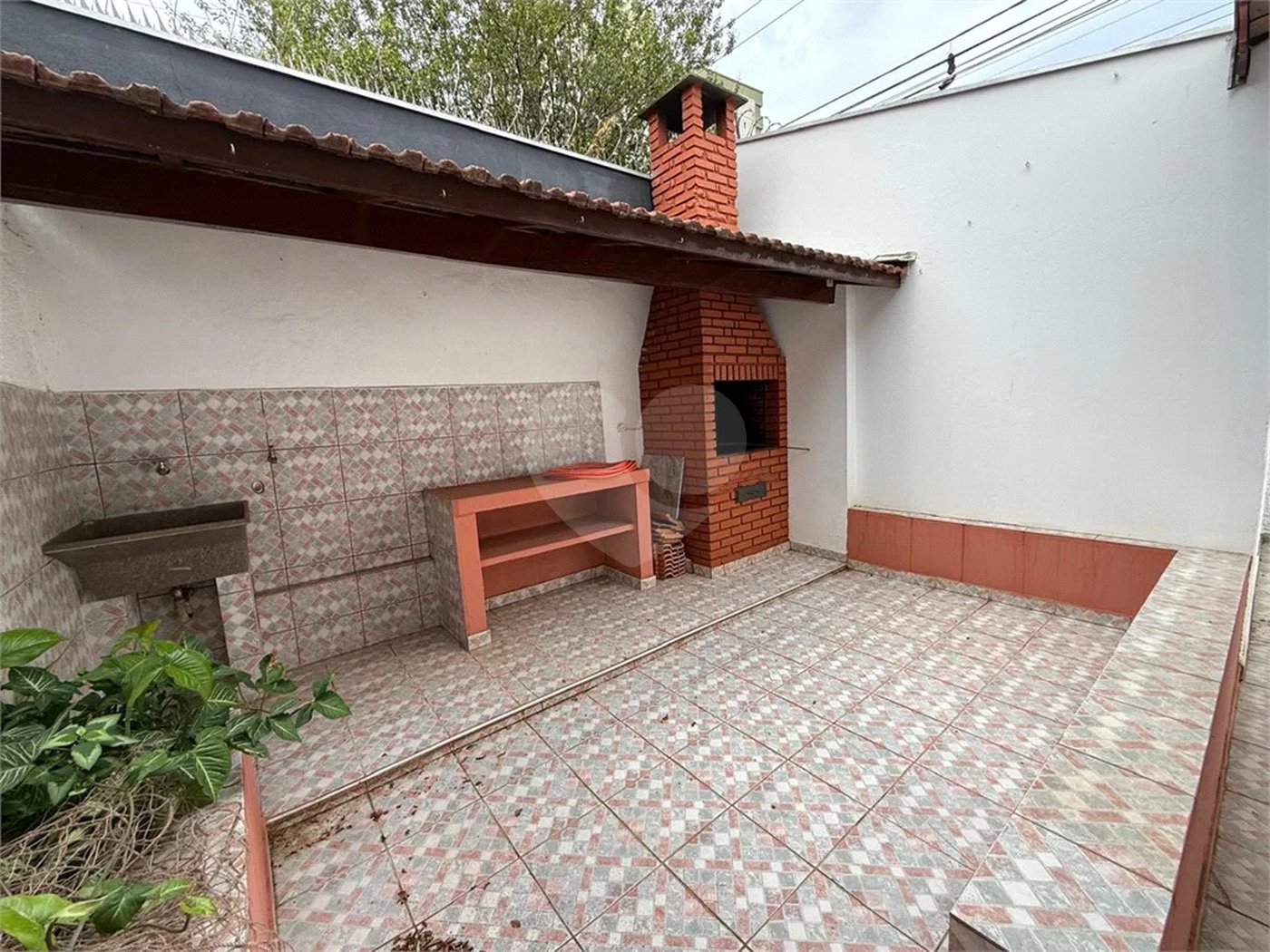 Excelente Casa de Esquina na Vila Monteiro – Oportunidade para Moradia ou Comércio