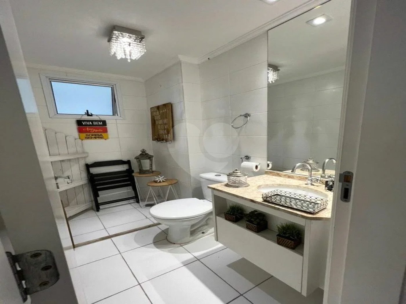 Apartamento à venda com 3 quartos, sendo 1 suíte,  em Vila Guilherme, São Paulo, SP