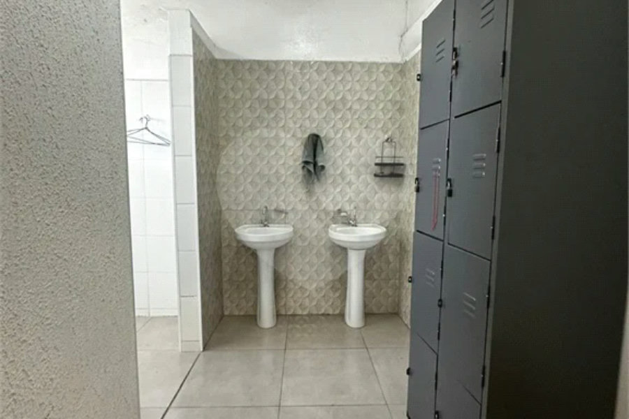 Barracão Comercial à Venda em Piracicaba/SP.