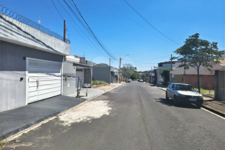 CASA A VENDA NO JD. FLAMBOYANT EM SÃO CARLOS