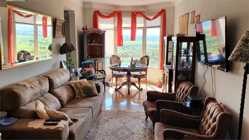 COBERTURA A VENDA NO BAIRRO JARDIM DAS INDUSTRIAS COM 3 DORMITORIOS, 2 SUITES, 2 VAGAS, 214M², SJC