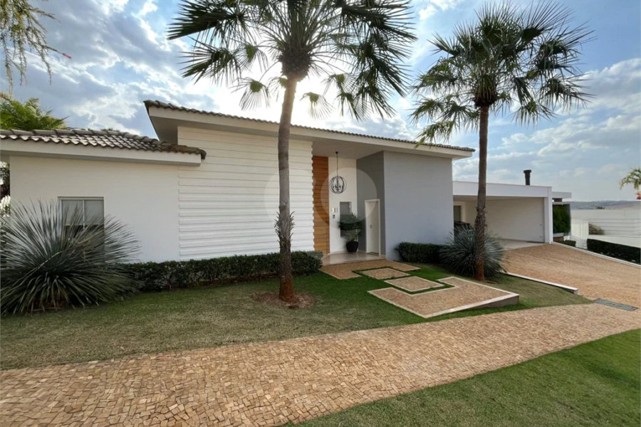 Excepcional Casa de 4 Suítes no Condomínio Monte Alegre em Piracicaba