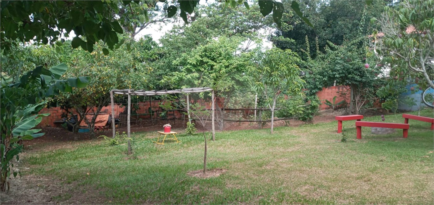 Chácara à venda com 3 quartos, sendo 2 suítes,  em Monterrey, Louveira, SP