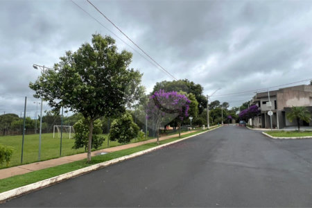 Lote de esquina à venda no Condomínio Faixa Azul