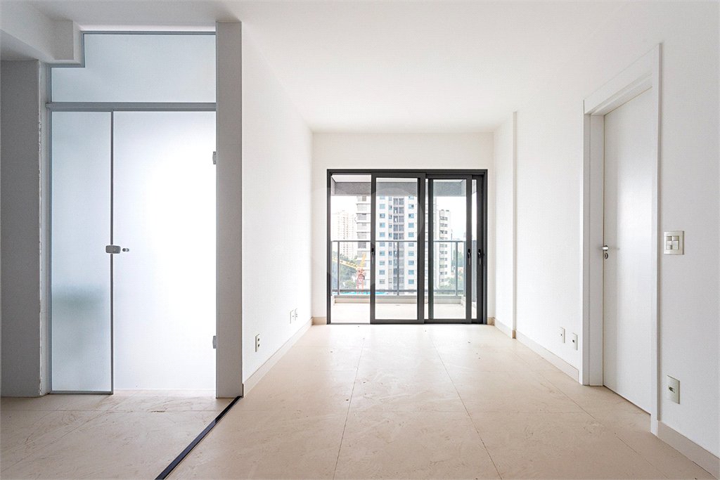 Apartamento à venda com 1 suíte em Moema, São Paulo, SP