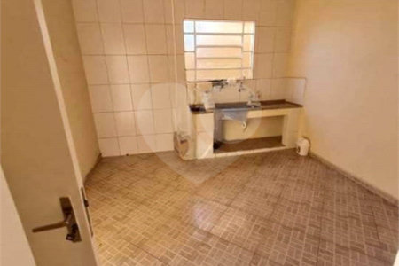 Casa térrea na Vila Lutfalla