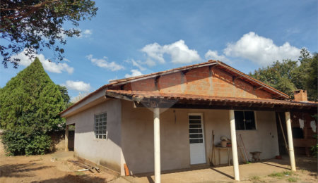 Chácara à venda com 3 quartos em Loteamento Tutoya do Vale, São Carlos, SP