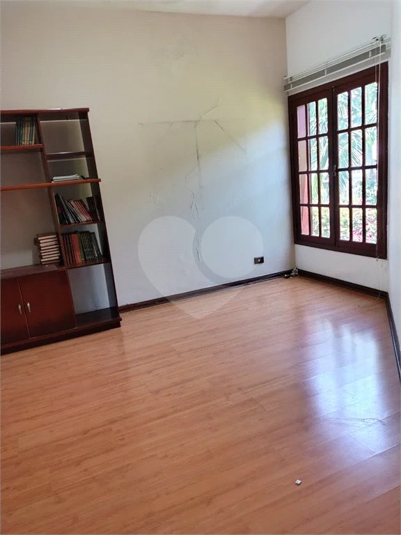 Casa à venda ou para alugar com 5 quartos, sendo 2 suítes, em Jardim Dos Estados, Poços de Caldas - MG