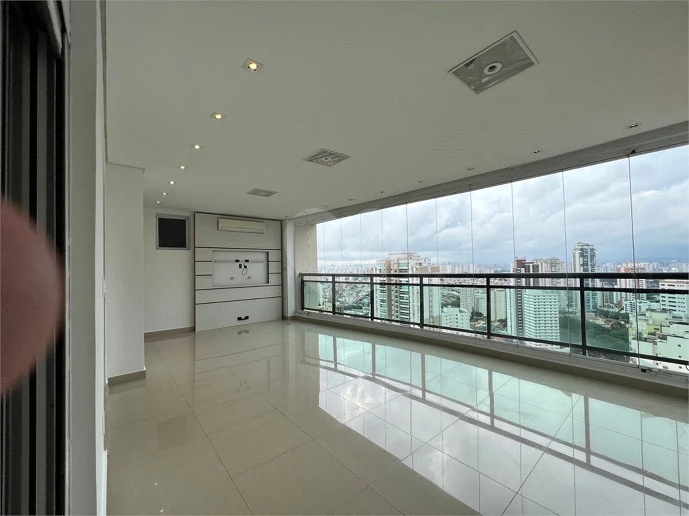 COBERTURA CONDOMÍNIO WELCOME TATUAPÉ 345 M2 - 4 SUÍTES E 5 VAGAS