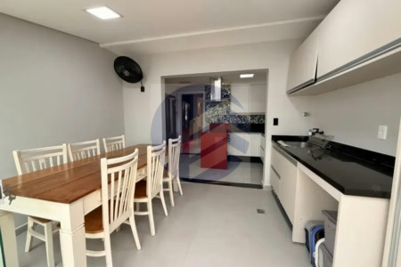 Casa à venda com 2 quartos, sendo 2 suítes, no condomínio Vilas V, São Paulo - SP