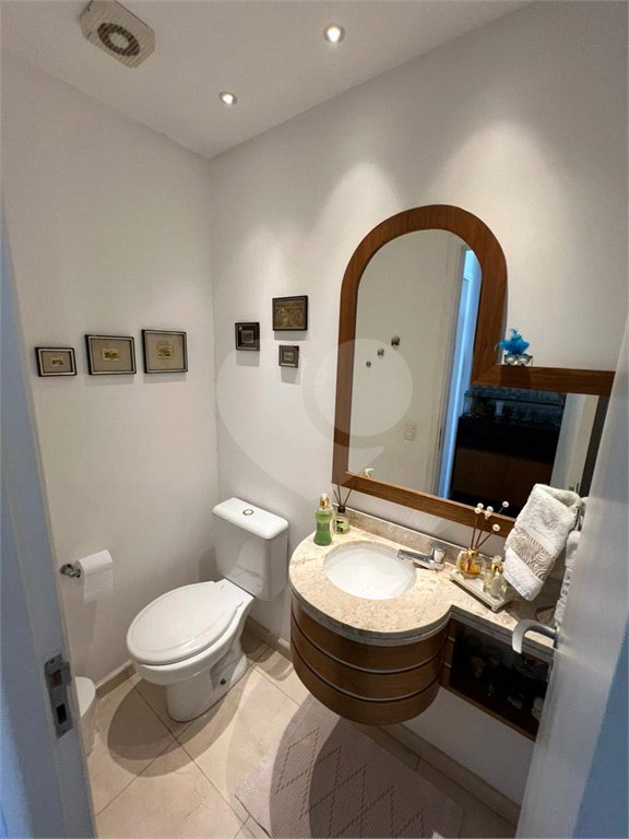 Apartamento à venda com 2 suítes em Campo Belo, São Paulo, SP
