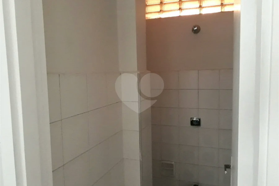 Conjunto Comercial na Av. Paulista, Anexo ao Metrô Brigadeiros