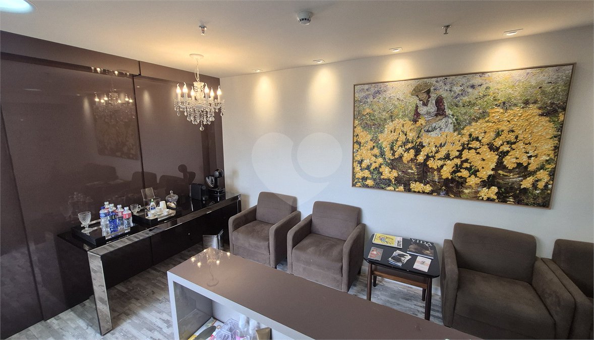 Sala comercial para venda ou locação na Brig.ís Antônio entre Paulista e Parque do Ibirapuera, 70 m², duas vagas de garagem
