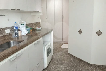 APARTAMENTO NO CAMPO BELO 137M² 3 DORMITÓRIOS