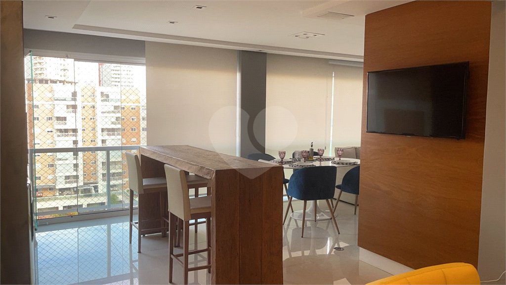 Apartamento na Mooca com 204 m² com vista maravilhosa, sendo 3 suítes e 4vagas.