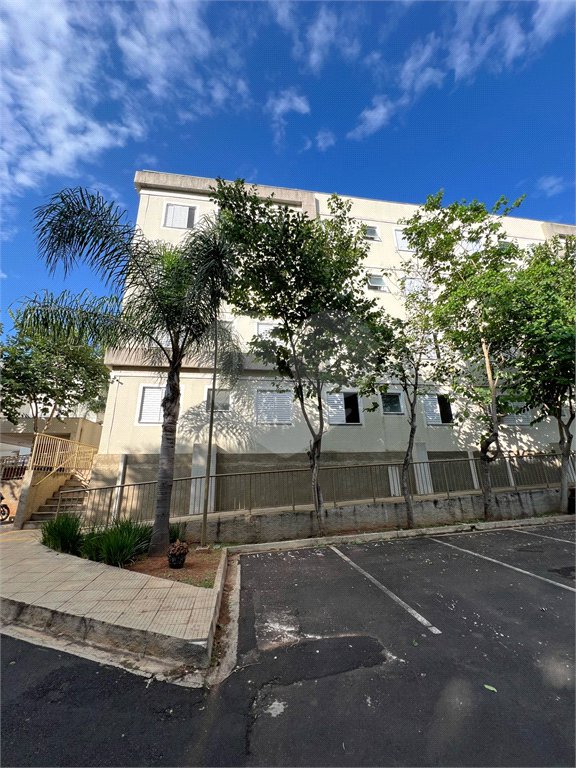 Apartamento térreo com 2 dormitórios