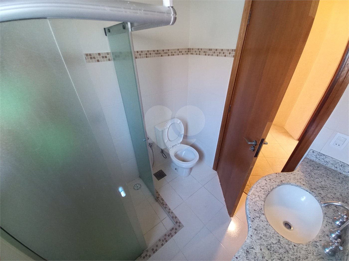 Casa Térrea no Condomínio Damha I,