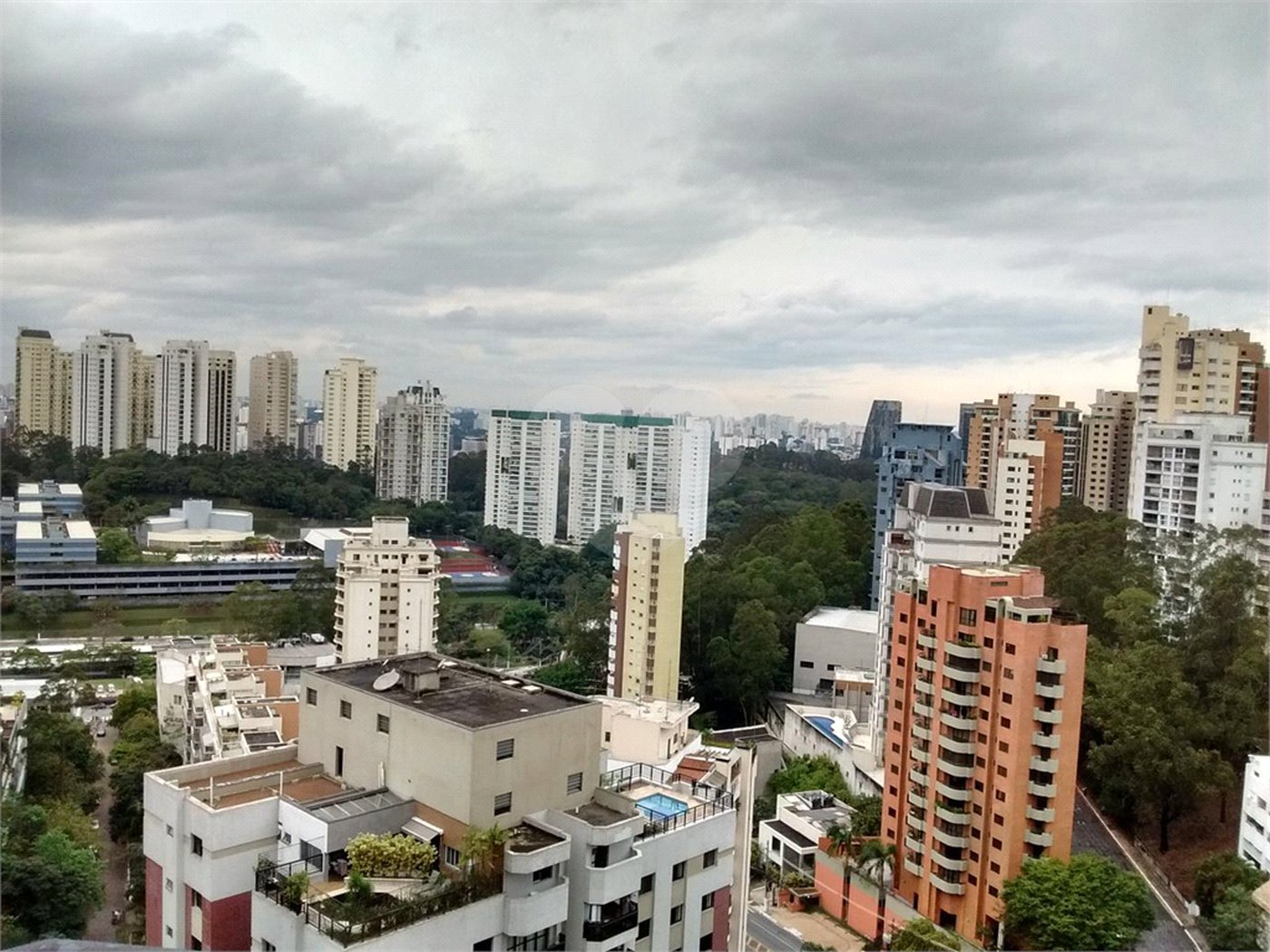 Apartamento à venda com 3 suítes em Vila Andrade, São Paulo, SP