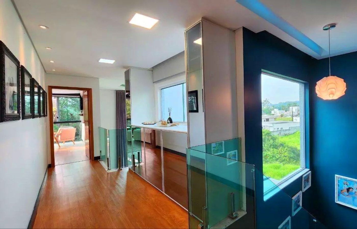 Casa de Alto Padrão à venda com 4 quartos, sendo 1 suíte, em condomínio, Cotia - SP