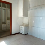 Casa charmosa e elegante localizada no deslumbrante Condomínio Villagio Capriccio Louveira SP