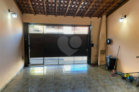 Vende-se casa no Jardim Paulistano 02 dormitórios