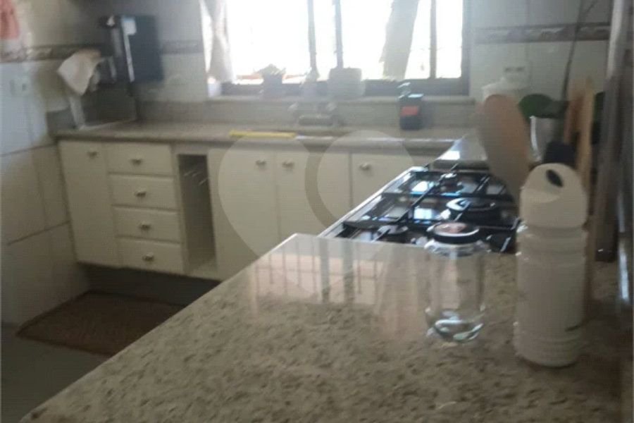 SOBRADO AMPLO COM 4 DORMITORIOS VISÃO PARA SERRA