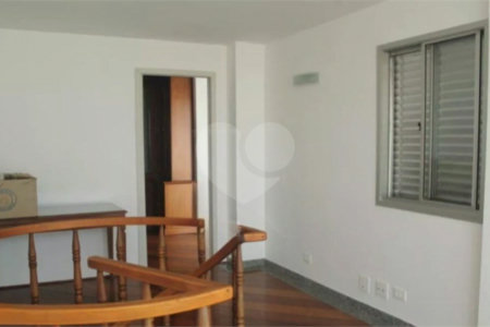 Cobertura com 130m², 3 quartos, sendo 2 suítes, 2 garagens, à venda no Jardim Marajoara