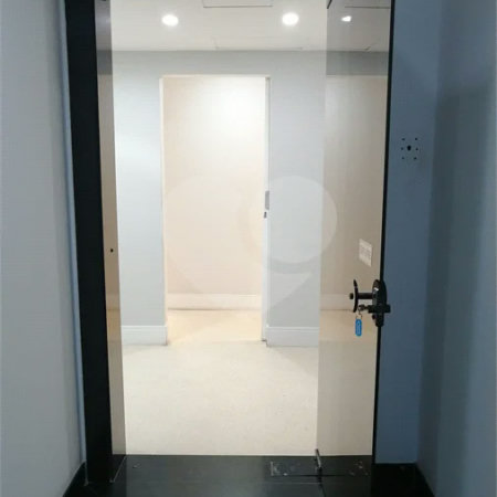 SALA COMERCIAL, 106m2, NO PARAISO