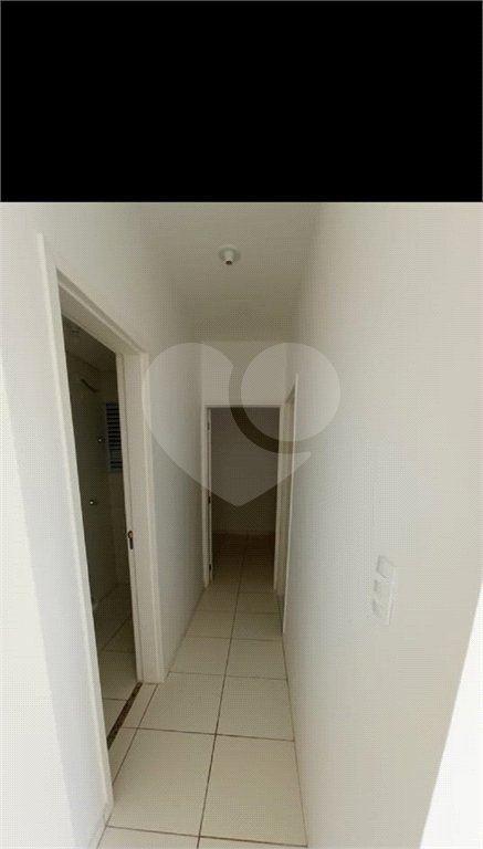 Apartamento no Condomínio Flor de Liz.