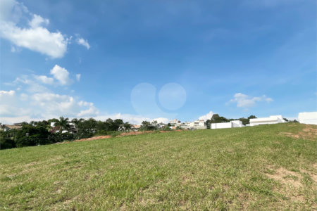 Terreno a venda no Condomínio Residencial Santa Isabel